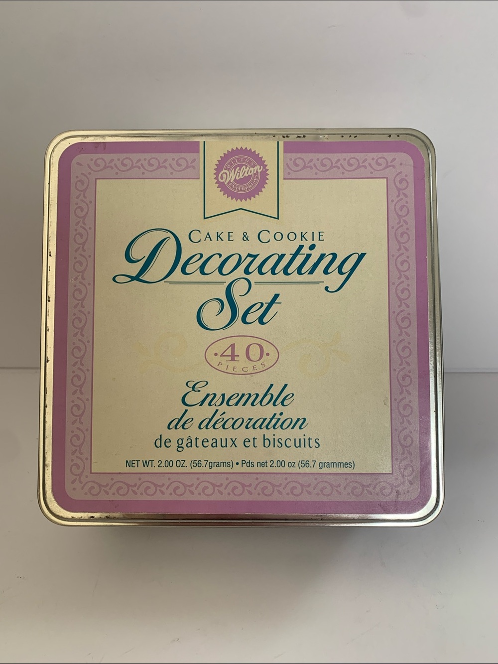 Wilton Vintage Pink and Cream Cake & Cookie Decorating Set Tin